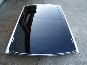 Read more about the article Aftermarket Sunroof A Death Trap For Cars