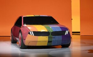 Read more about the article Color Changing Car 2023